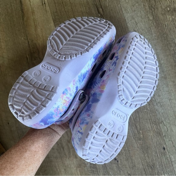 Crocs Classic Platform Slip On Clog Purple Pink Tie Dye - Picture 9 of 10